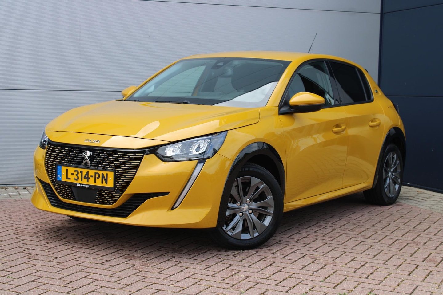 Peugeot e-208 - EV Allure Pack 50 kWh ADAPTIEVE CRUISE CONTROL - AutoWereld.nl