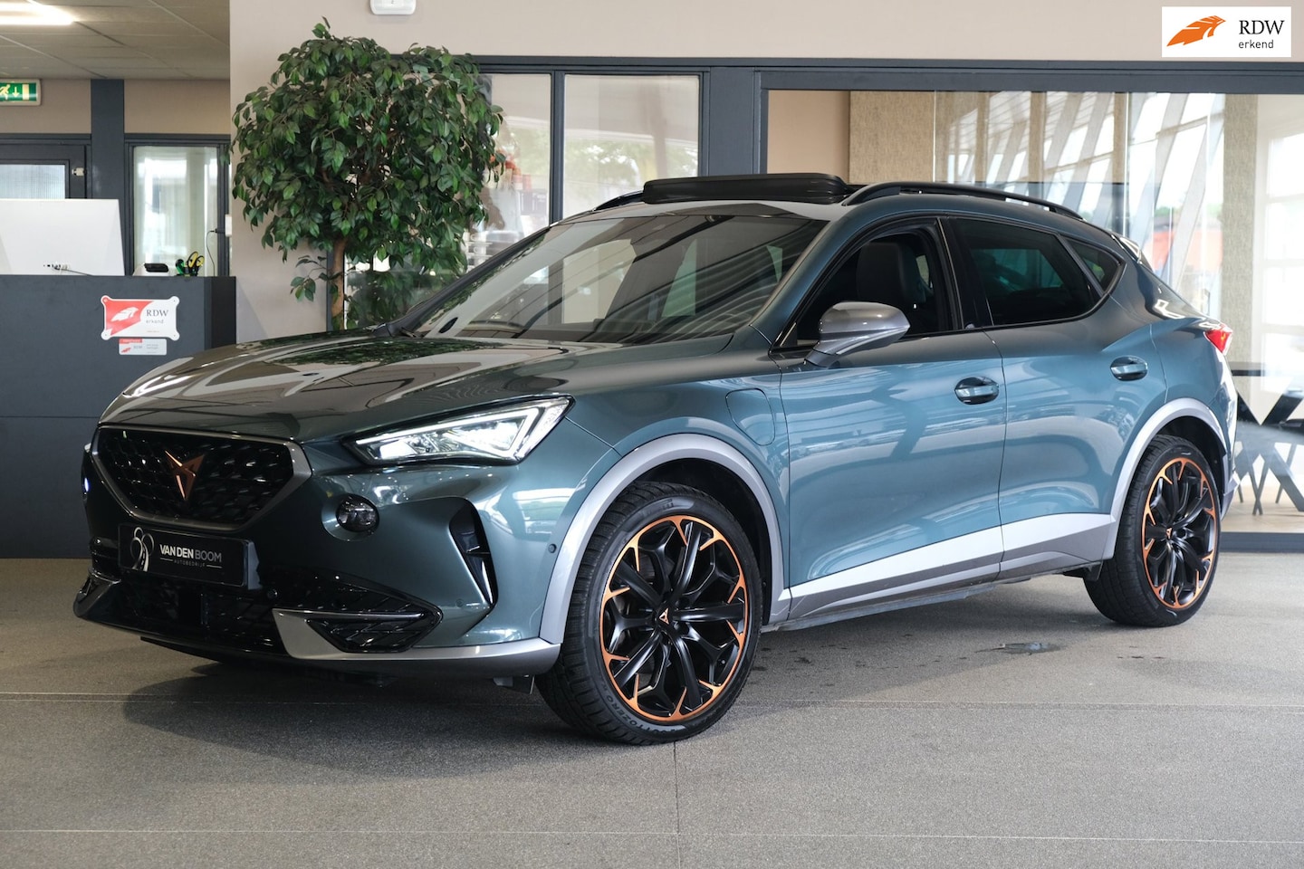 CUPRA Formentor - 1.4 e-Hybrid 204PK Copper DSG Pano Cam Led Navi ACC - AutoWereld.nl