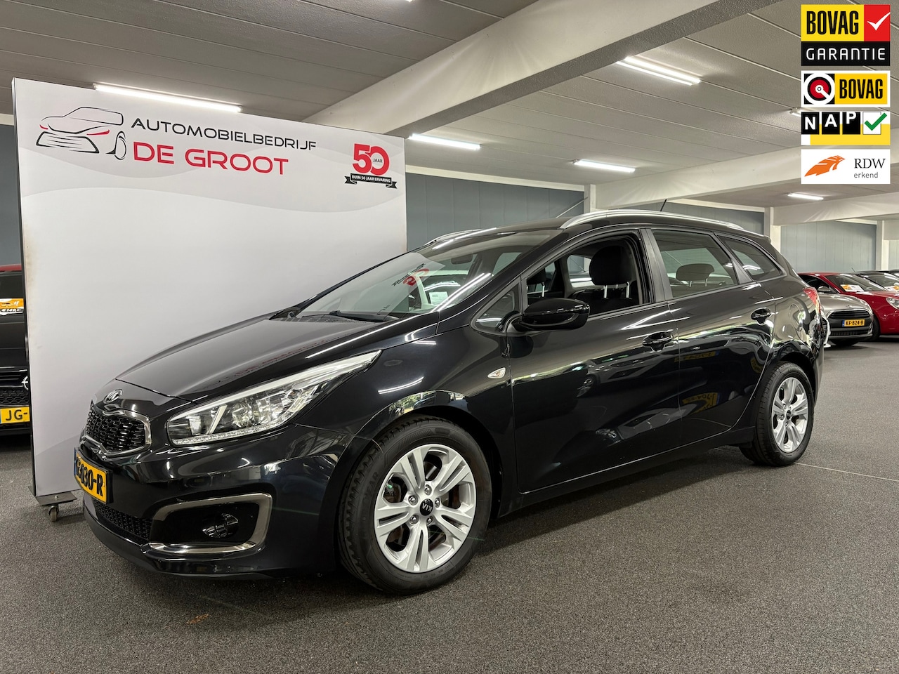 Kia Cee'd Sportswagon - 1.6 GDI First Edition/ NL auto/ Afneembare trekhaak - AutoWereld.nl