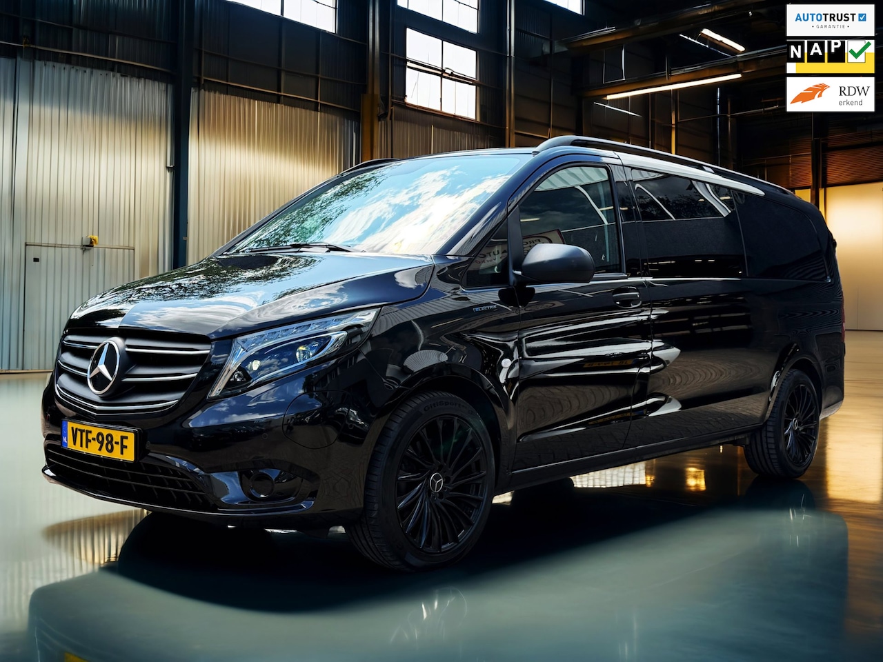 Mercedes-Benz eVito - EVito Extra Lang 90 kWh 325km range Dubbelcabine - AutoWereld.nl