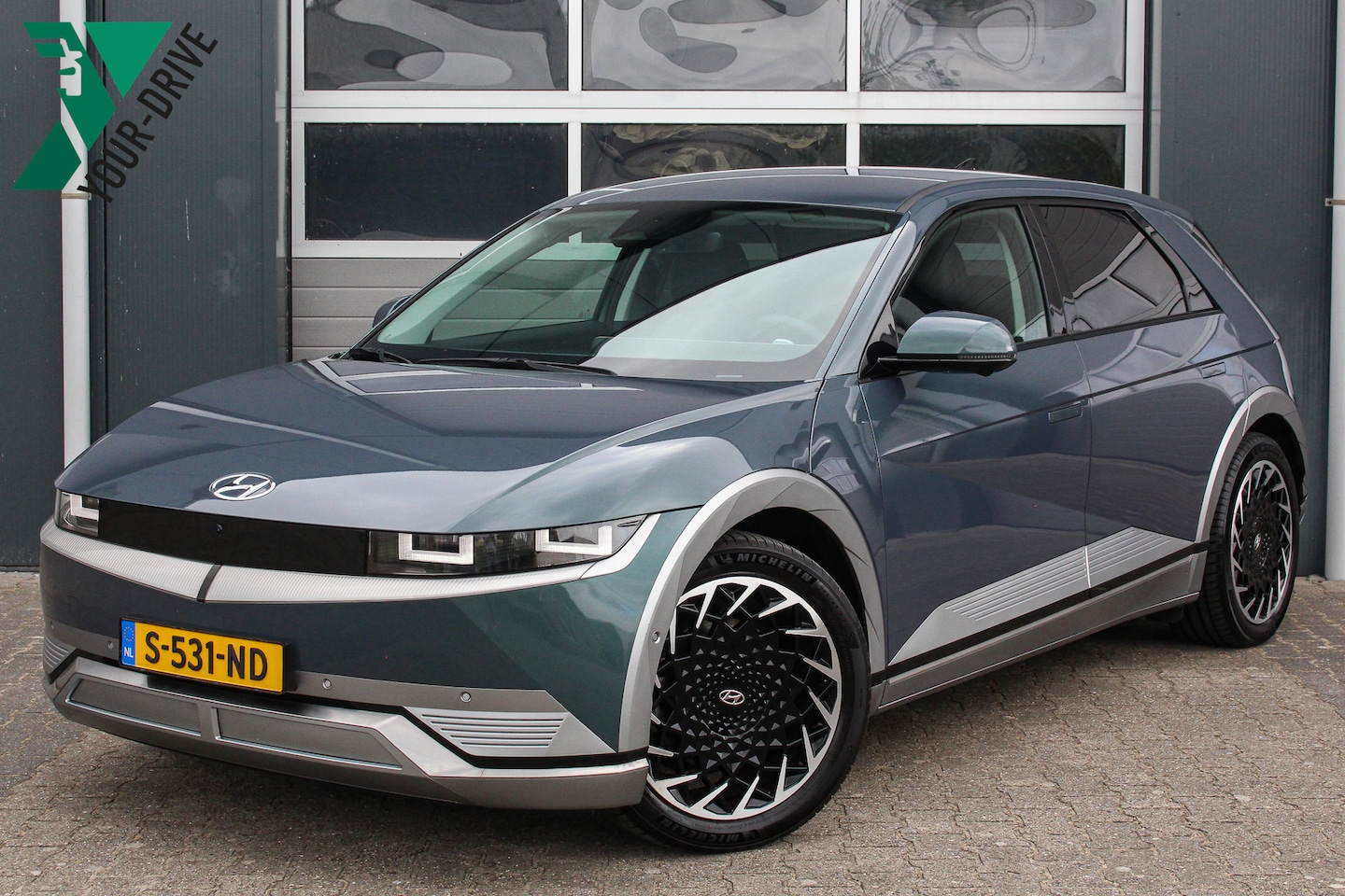 Hyundai IONIQ 5 - Lounge 77.4 kWh 228 PK | Fabrieksgarantie & SOH 99,7% | Nette en zeer complete IONIQ 5 (de - AutoWereld.nl