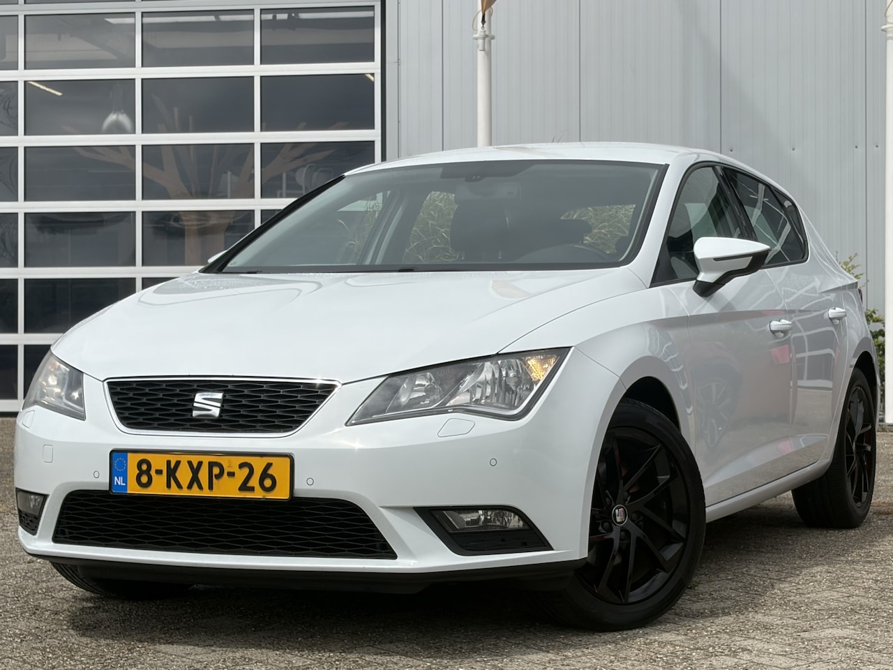 SEAT Leon - 1.4 TSI Style 122pk | Audio-navigatiesysteem | Bluetooth | Cruise control | Isofix bevesti - AutoWereld.nl