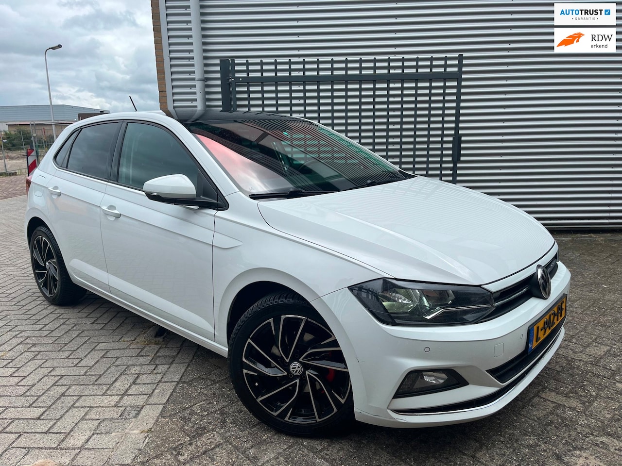 Volkswagen Polo - 1.6 TDI Comfortline Business|DigiDash|Carplay|Stoelver|PDC|Airco|Navi| - AutoWereld.nl