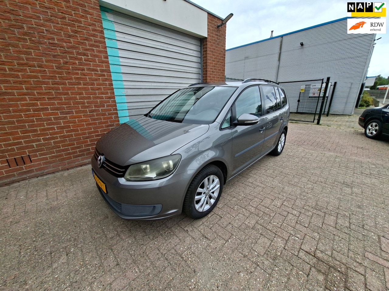 Volkswagen Touran - 1.2 TSI Trendline Bluemotion 7p. 1.2 TSI Trendline Bluemotion 7p. Airco NAP - AutoWereld.nl