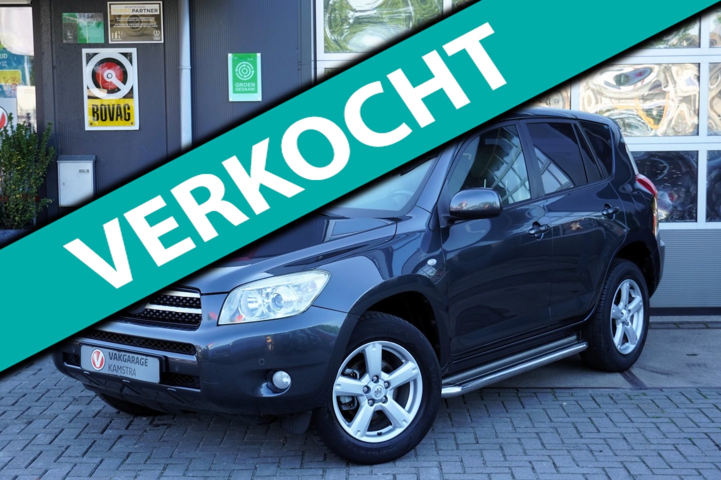 Toyota RAV4 - 2.0 VVTi Executive Navi/PDC/Clima/Cruise/Leder - AutoWereld.nl