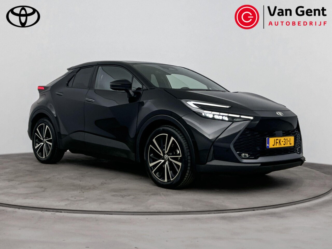 Toyota C-HR - 2.0 Plug-in Hybrid 220 Executive | Warmtepomp | Dodehoek detectie | Apple Carplay / Androi - AutoWereld.nl