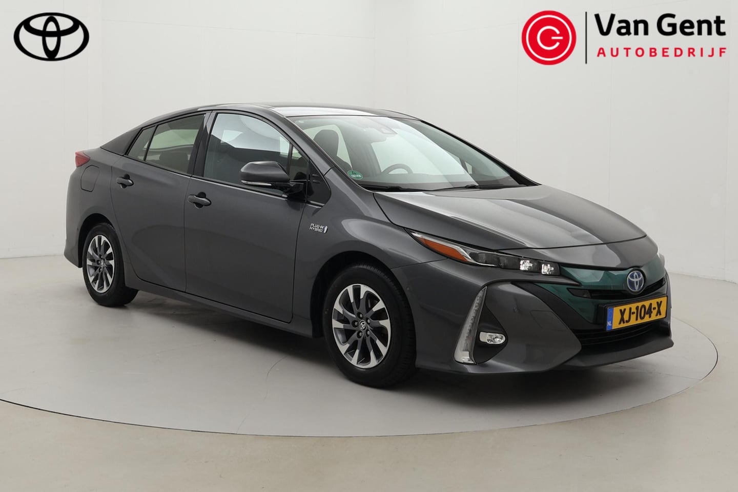 Toyota Prius - 1.8 Plug-in Business Plus | Navigatie | JBL | Dodehoek detectie | Stoelverwarming | Head-u - AutoWereld.nl