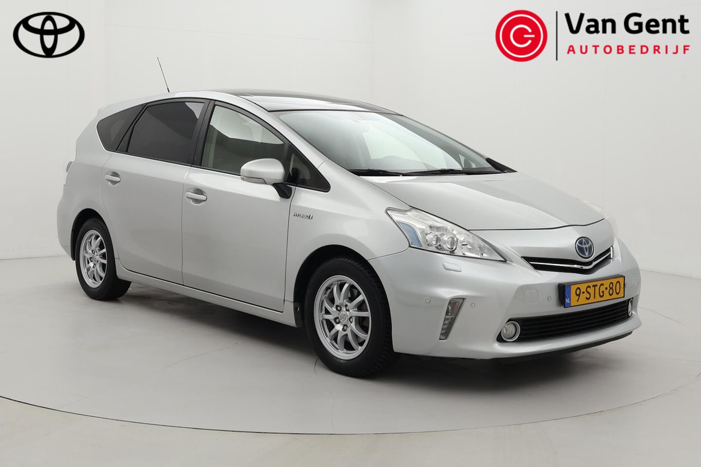 Toyota Prius Wagon - 1.8 Dynamic Business Limited | Panoramadak | Fietsensteun | Navigatie | JBL | Stoelverwarm - AutoWereld.nl