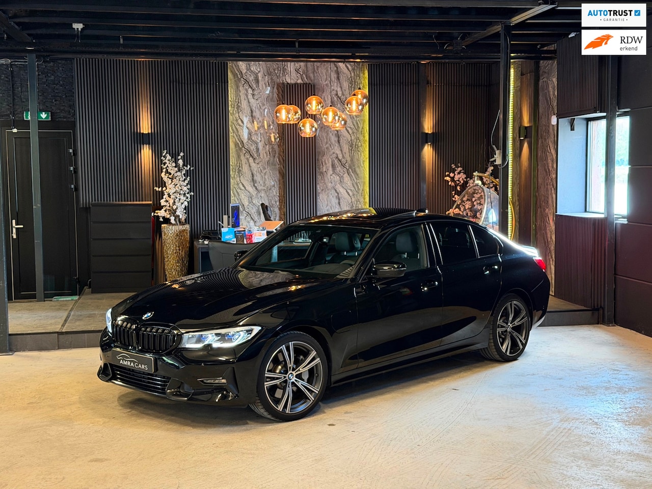 BMW 3-serie - 330e M sport|Pano|Bomvol! - AutoWereld.nl