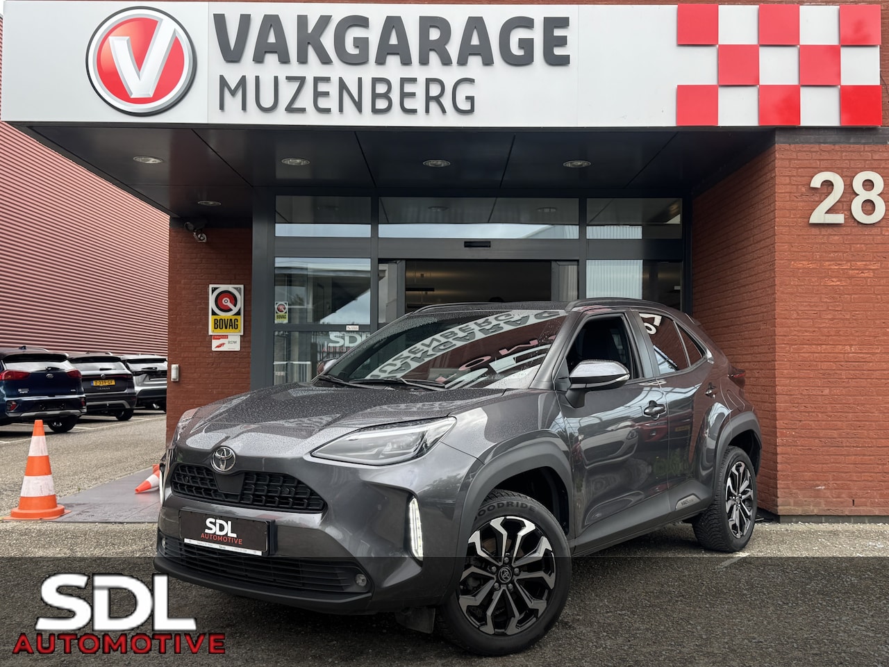 Toyota Yaris Cross - 1.5 Hybrid 115 First Edition // ADAPT. CRUISE // KEYLESS // APPLE-ANDROID AUTO // CAMERA+S - AutoWereld.nl