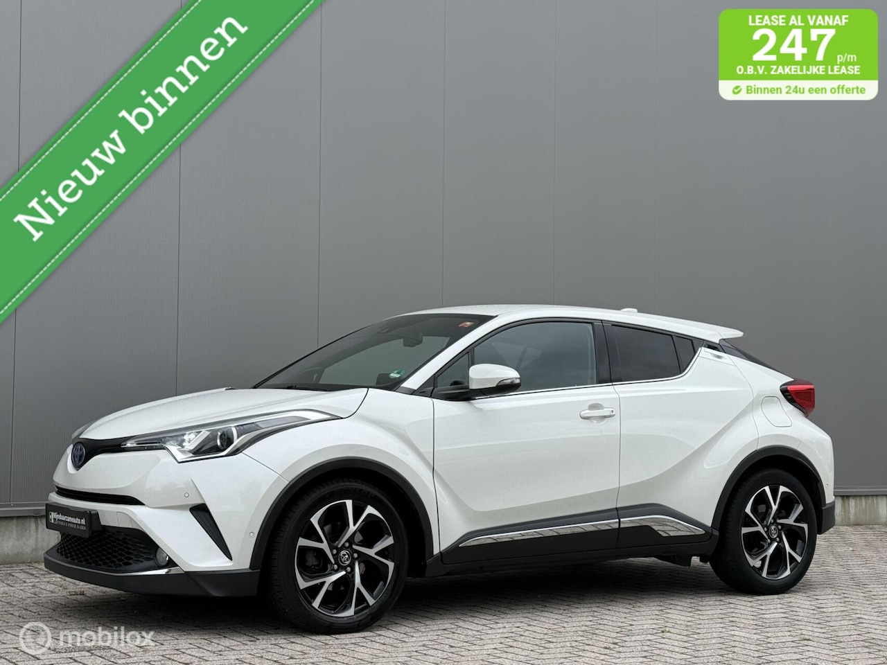 Toyota C-HR - 1.8 Hybrid , Leder, Camera,Trekhaak, Dealer ! - AutoWereld.nl
