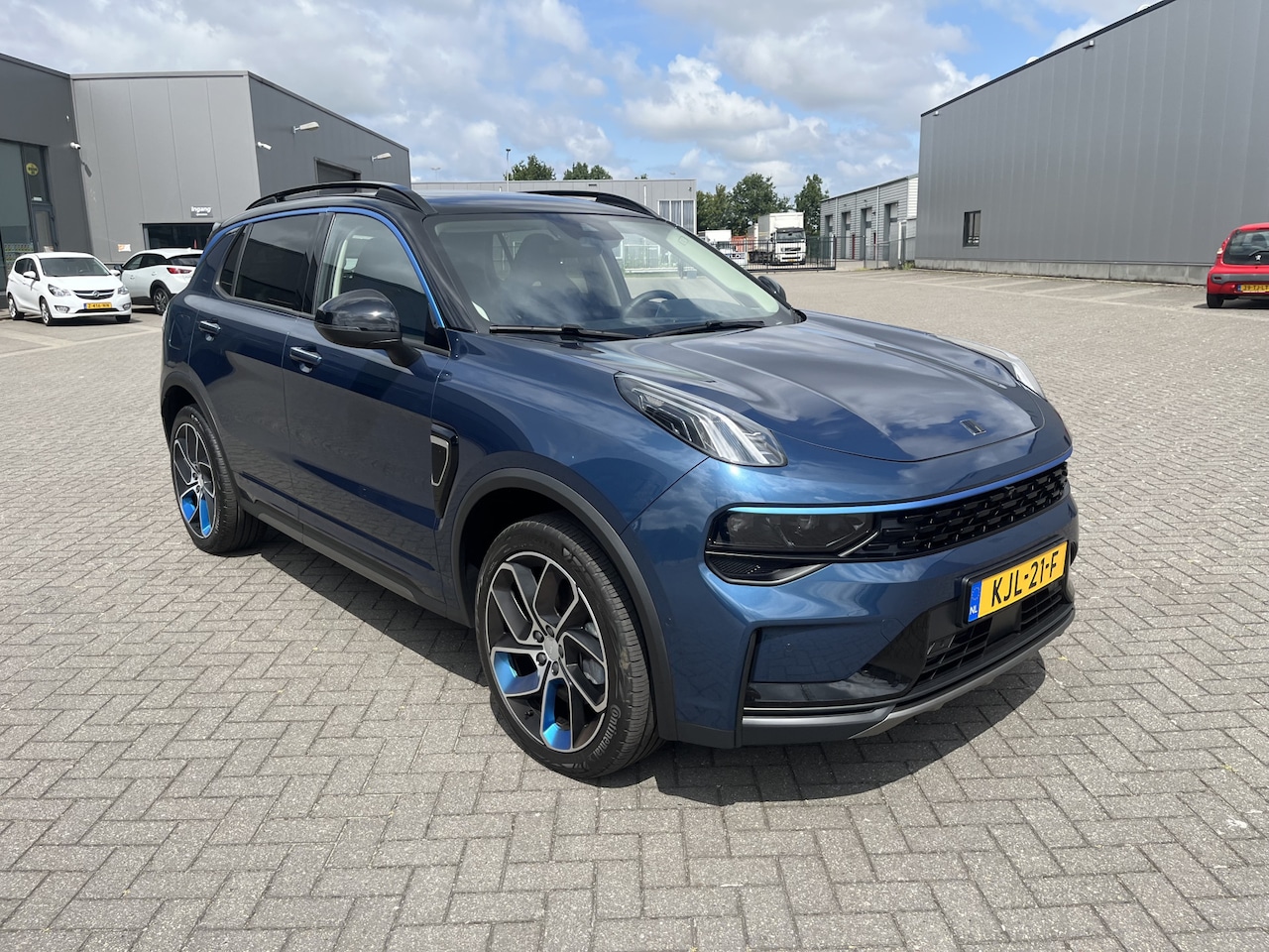 Lynk & Co 01 - 1.5 td 261 pk 360 camera panoramadak - AutoWereld.nl