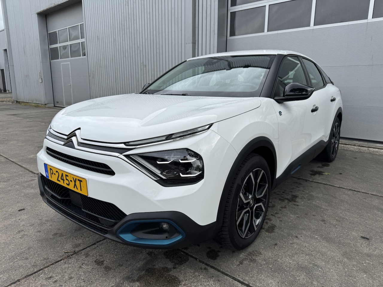Citroën Ë-C4 - You 50 kWh DAB.CAMERA . SUPERMOOI.RIJKLAAR. luxe uitvoering.incl. btw. 1e eigenaar SOH 89, - AutoWereld.nl