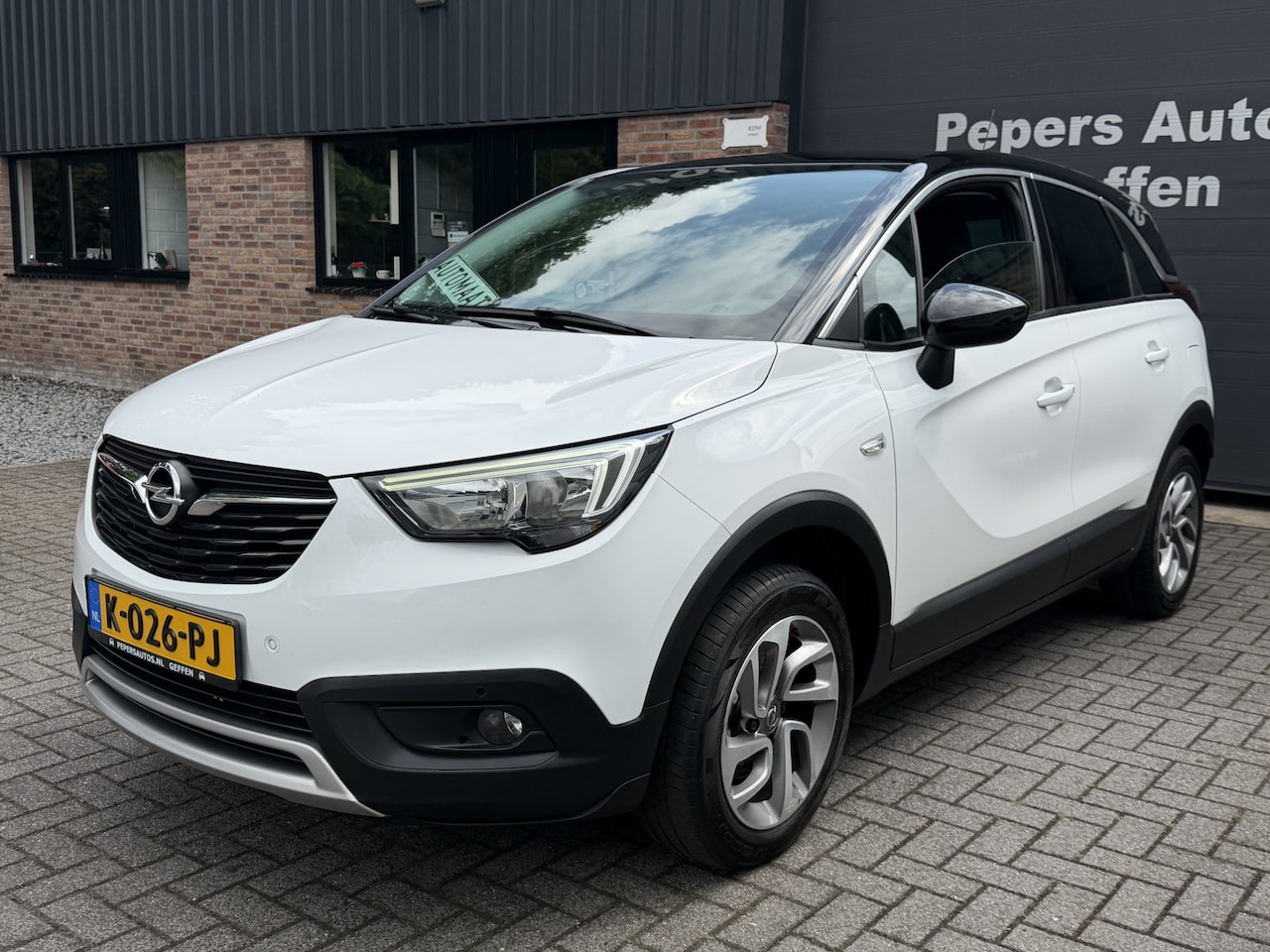 Opel Crossland X - 1.2 Turbo Innovation . Apple carplay. Automaat . stuur+stoel verwarming.Trekhaak. sportvel - AutoWereld.nl