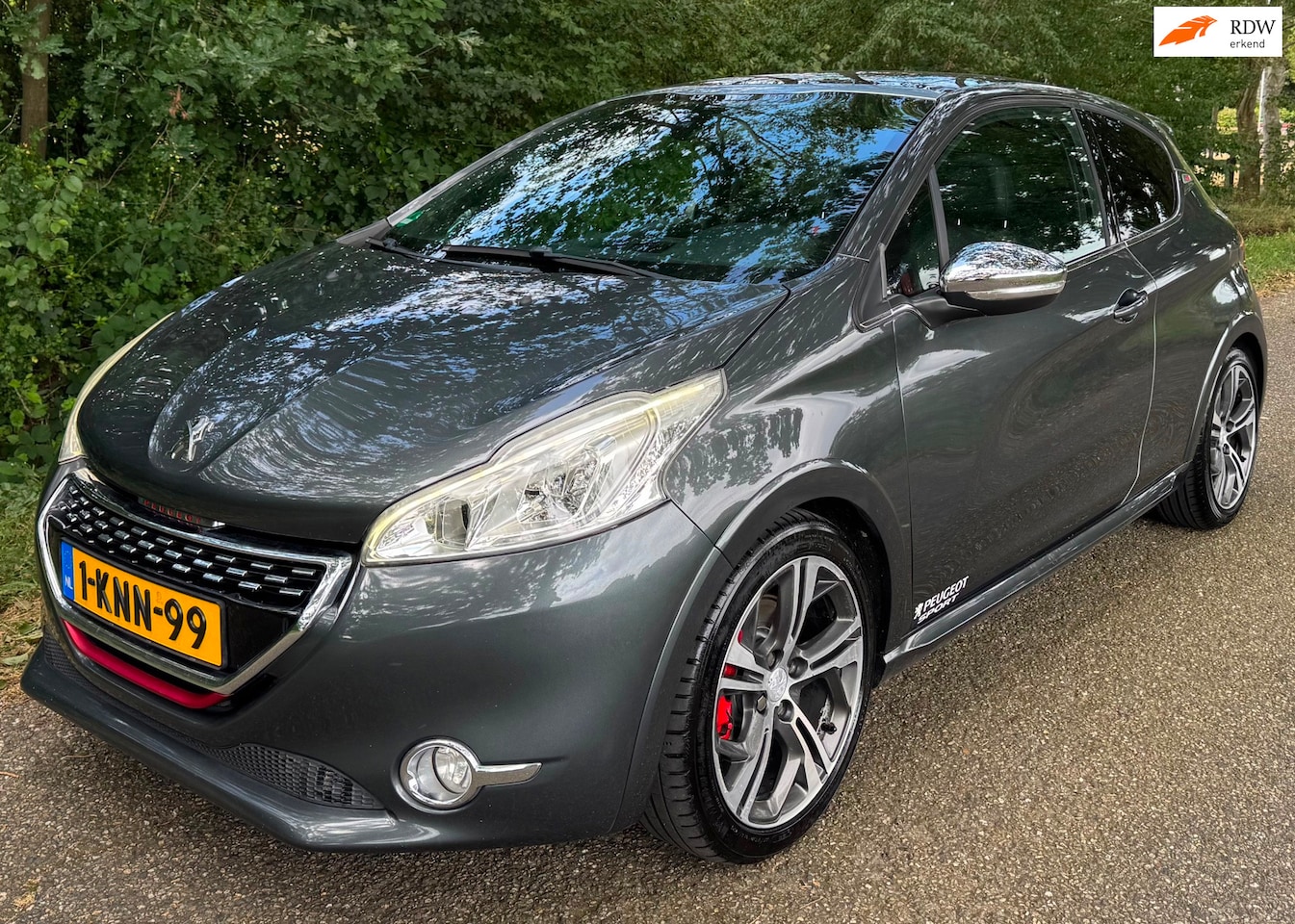 Peugeot 208 - 1.6 GTi 200PK 2013 NAVI PANORAMADAK CLIMA GOED ONDERHOUDEN - AutoWereld.nl