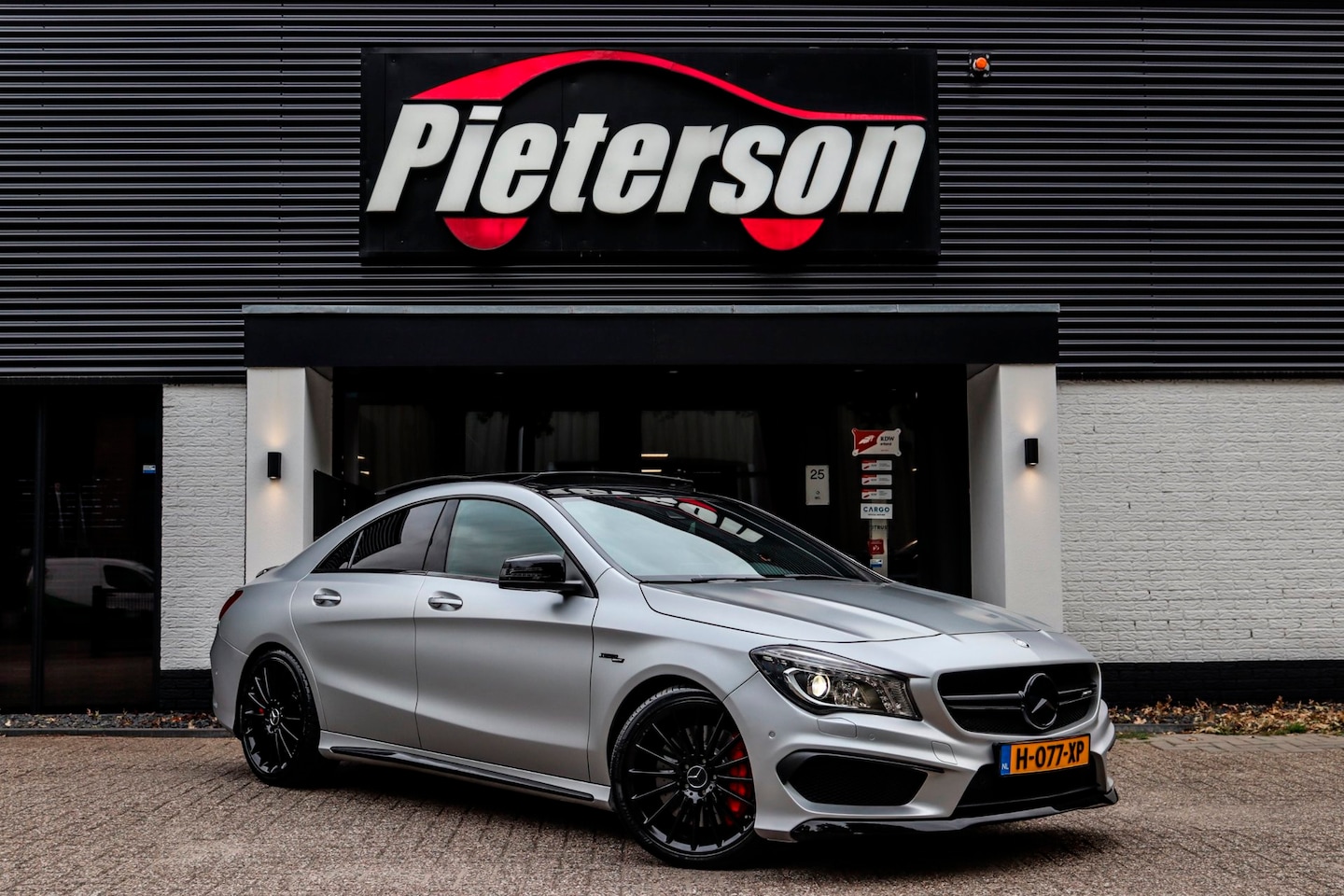 Mercedes-Benz CLA-Klasse - AMG 45 4MATIC Edition 1 PANO FROZEN - AutoWereld.nl
