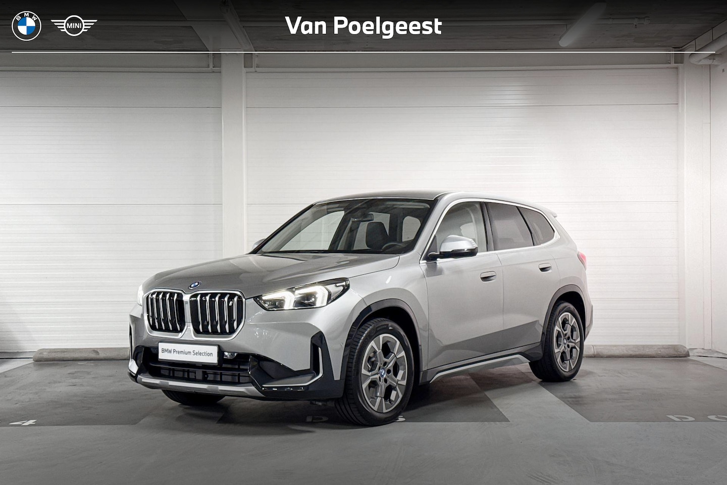 BMW iX1 - xDrive30 Launch Edition | X-Line | Premium Pack | Stoelverwarming | Comfort Access - AutoWereld.nl