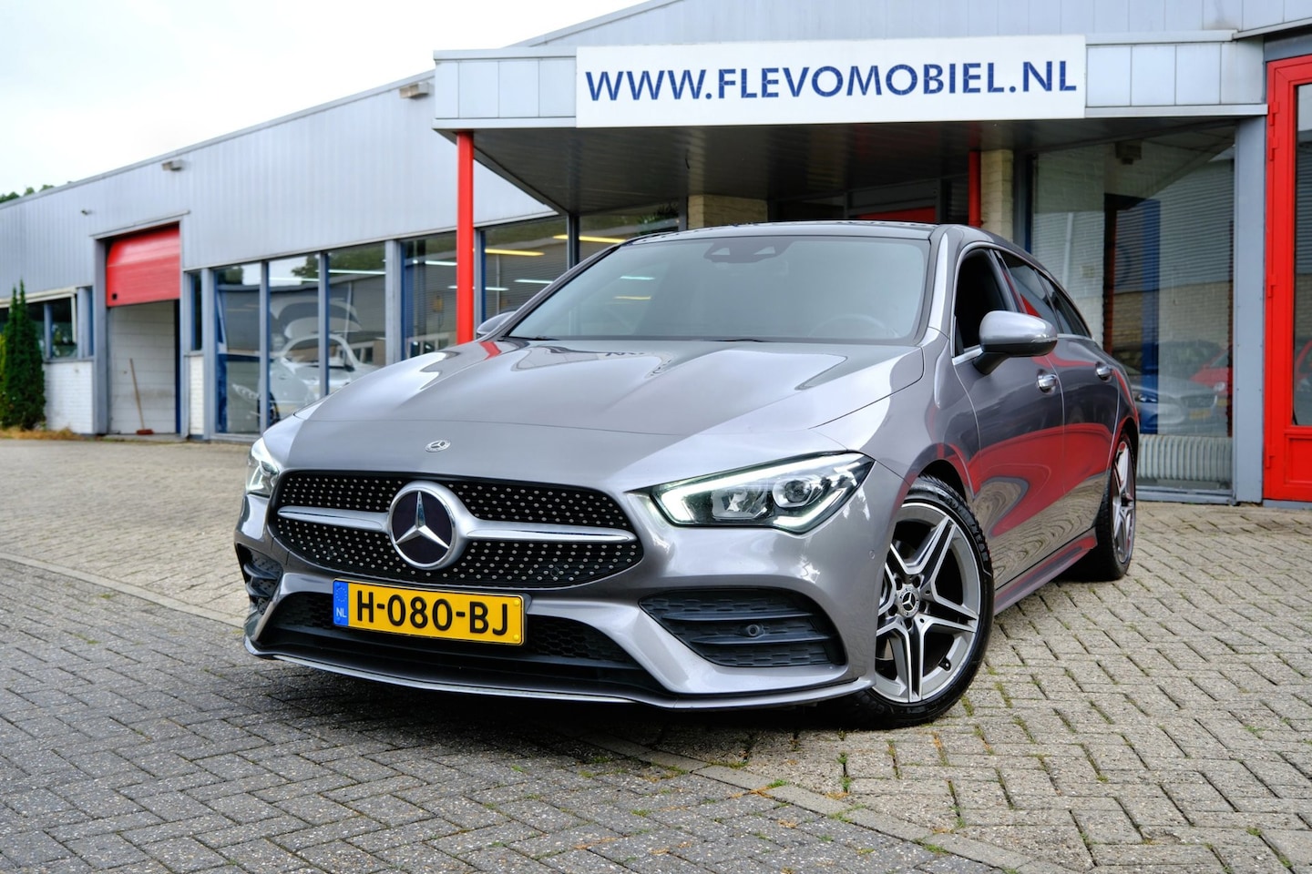 Mercedes-Benz CLA-klasse Shooting Brake - Shooting Brake 180 Business Solution AMG Aut. Pano|Leder-Alcantara|Cam|LMV - AutoWereld.nl