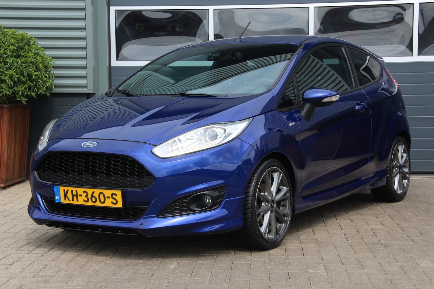 Ford Fiesta - 1.0 EcoBoost Titanium ST Line 125Pk | Navi|Stoelverw|Keyless |Camera |PDC |Cruise |Bluetoo - AutoWereld.nl