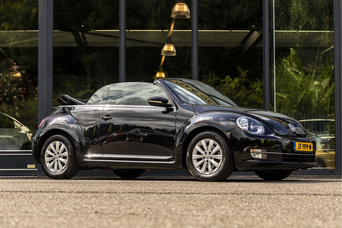 Volkswagen Beetle Cabriolet - 1.2 TSI Design BlueMotion 1.2 TSI Design BlueMotion - AutoWereld.nl