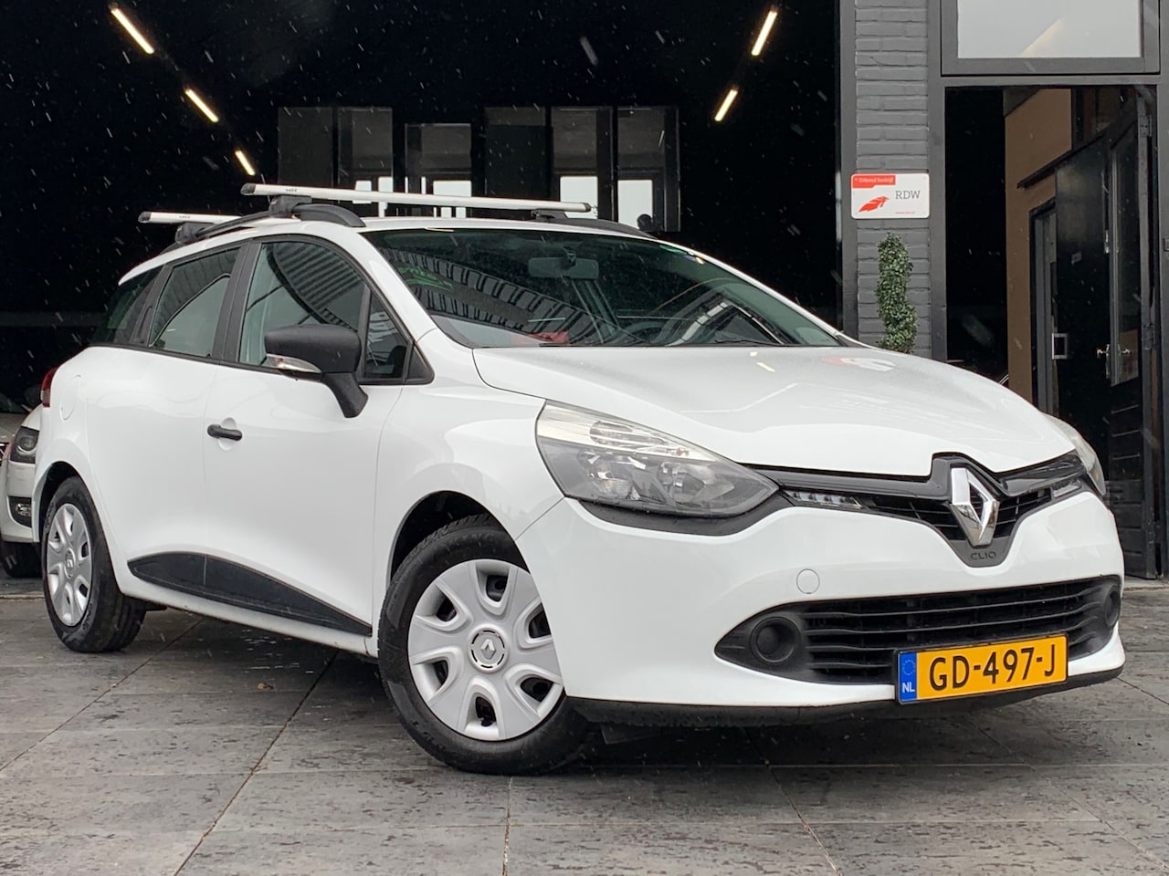 Renault Clio Estate - 0.9 TCe Authentique|Cruise|Trekhaak|NAP - AutoWereld.nl