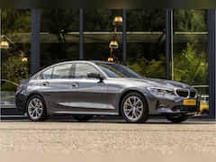BMW 3-serie - 320i High Executive Edition