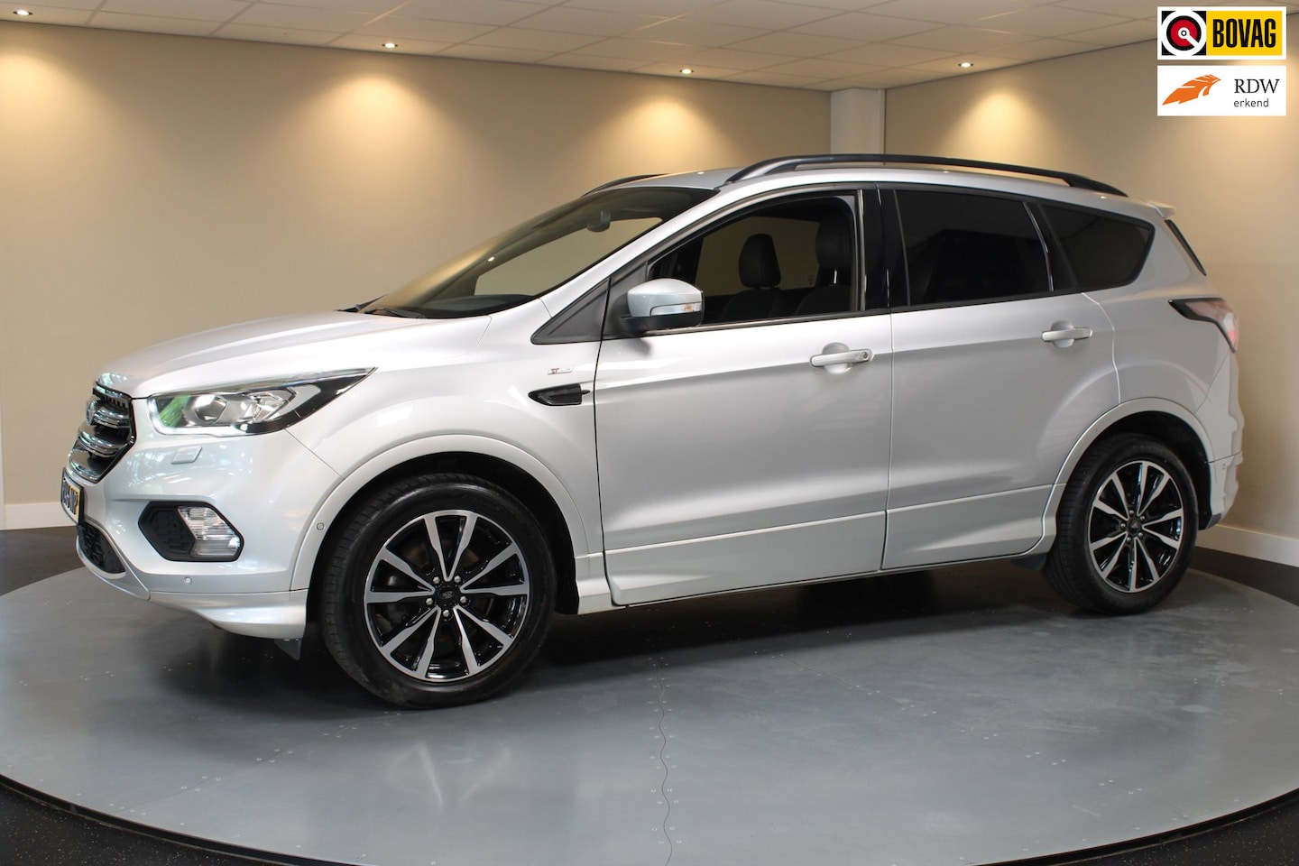 Ford Kuga - 1.5 EcoBoost ST Line *Distr.riem VV* Carplay|Stoel/Stuurverwarming|Camera|Alcantara|Cruise - AutoWereld.nl