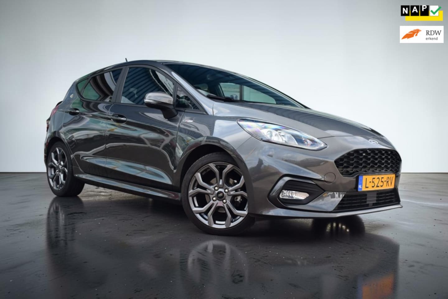 Ford Fiesta - 1.0 EcoBoost Hybrid ST-Line 1.0 EcoBoost Hybrid ST-Line, Winterpakket, Verwarmde voorstoelen en stuur, Distributiekett