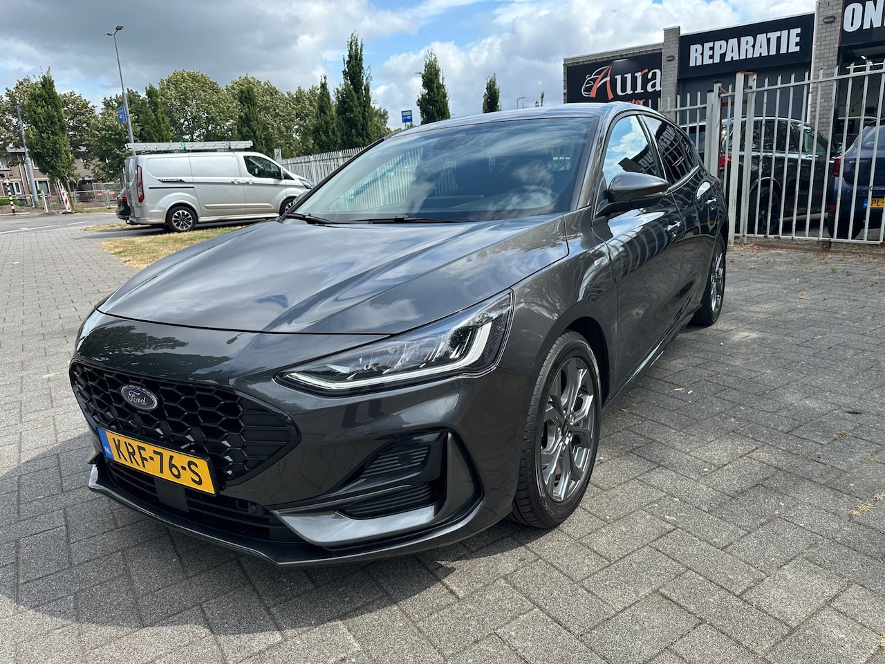 Ford Focus - 1.0 EcoBoost Hybrid ST Line 1.0 EcoBoost Hybrid ST Line - AutoWereld.nl
