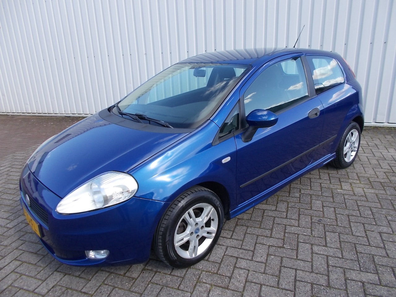 Fiat Grande Punto - 1.4 Edizione Prima 1.4 Edizione Prima ( APK KEURING BIJ AFLEVERING! ) - AutoWereld.nl