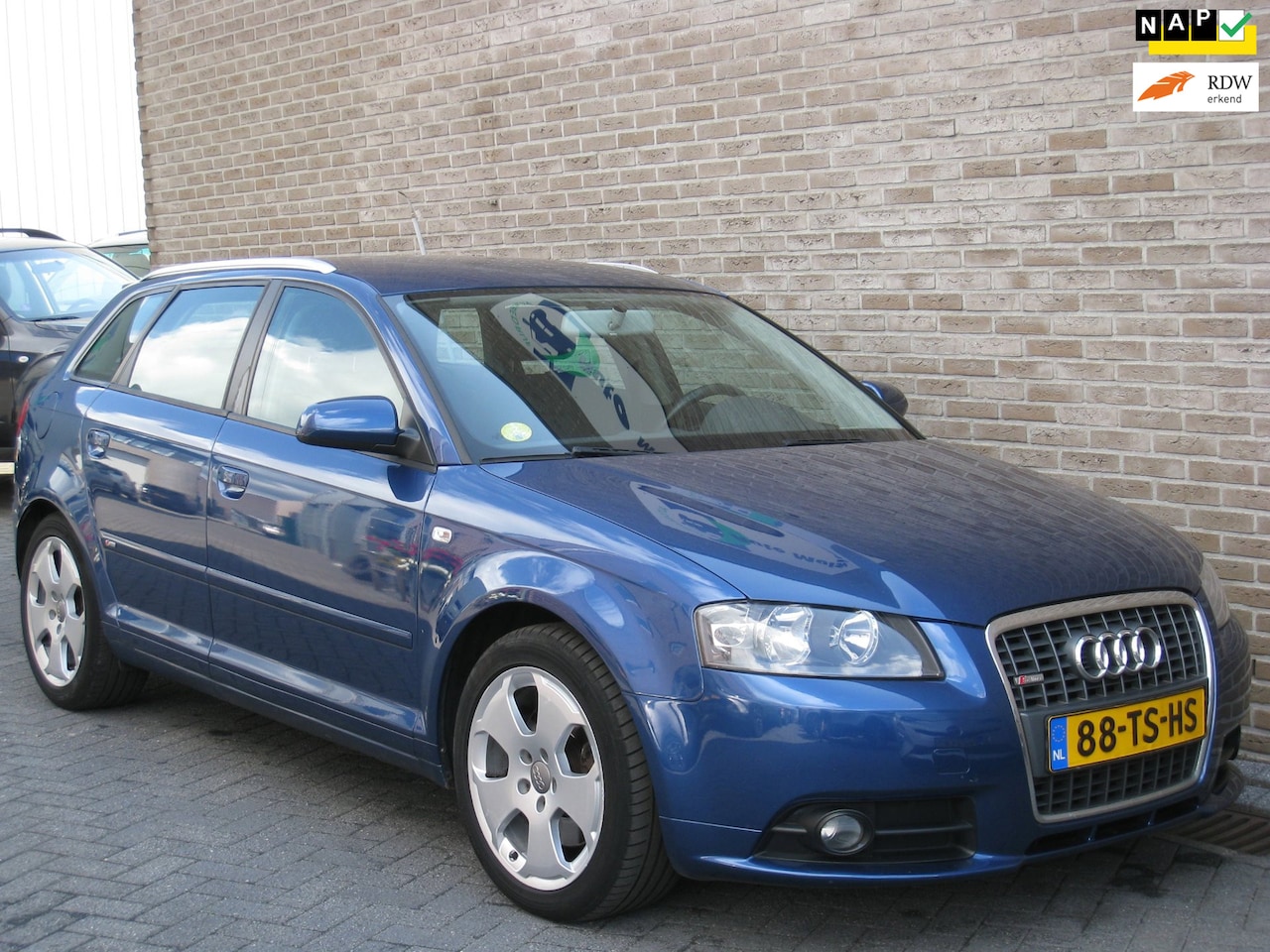 Audi A3 Sportback - 2.0 TFSI Ambition - Trekhaak - Parkeersensoren achter - - AutoWereld.nl