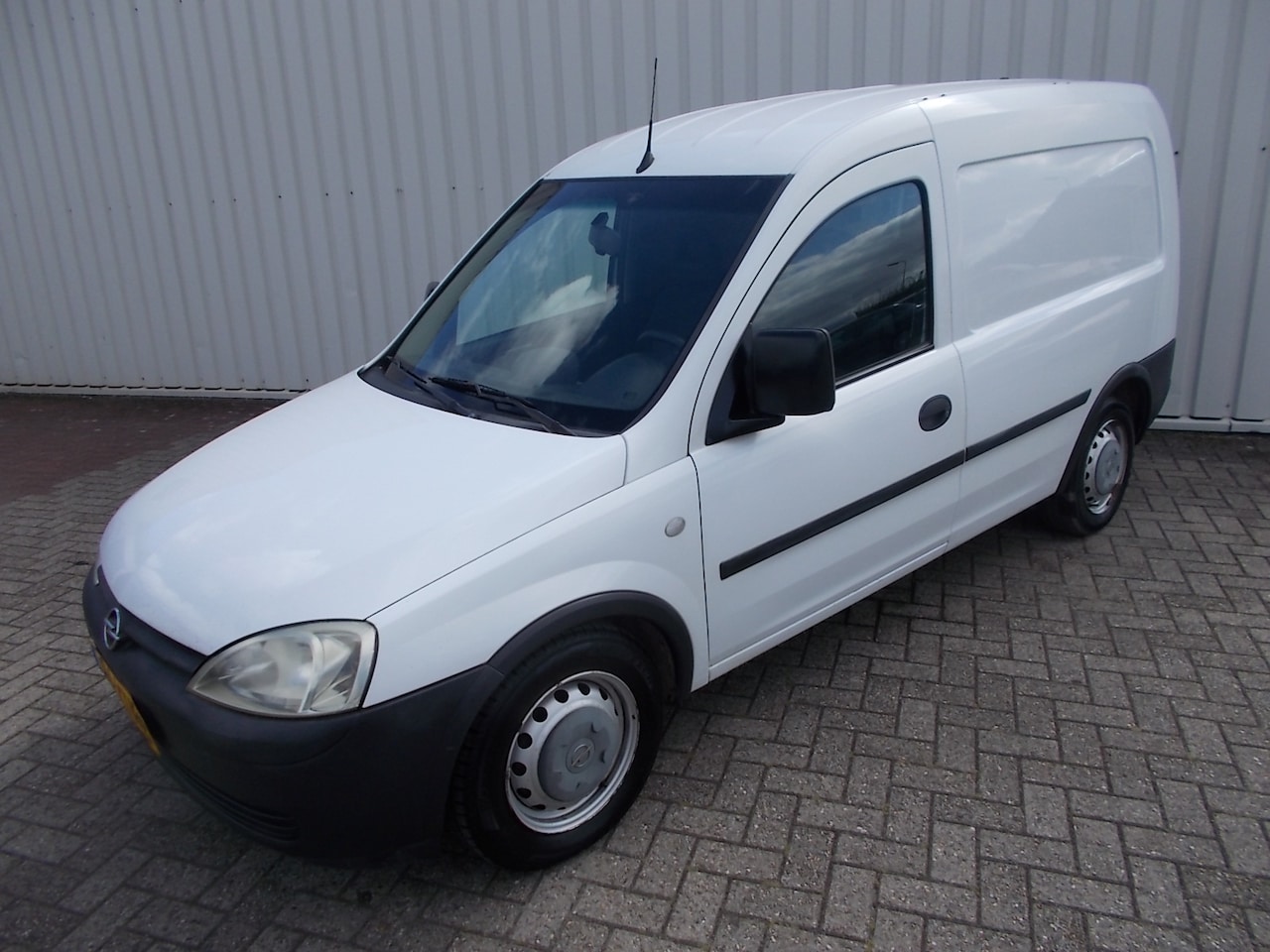 Opel Combo - 1.3 CDTi DPF AIRCO ( APK KEURING BIJ AFLEVERING! ) - AutoWereld.nl
