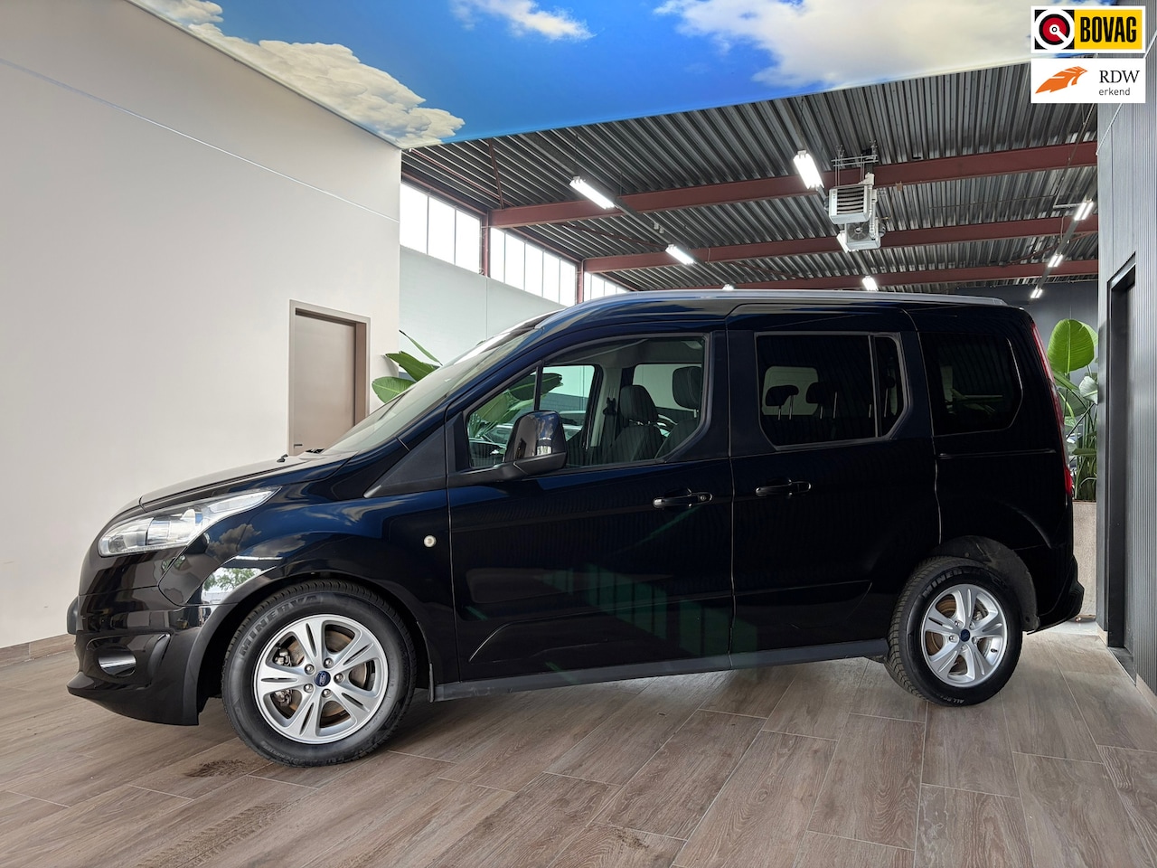 Ford Tourneo Connect - MINICAMPER, pano,carplay,camera - AutoWereld.nl