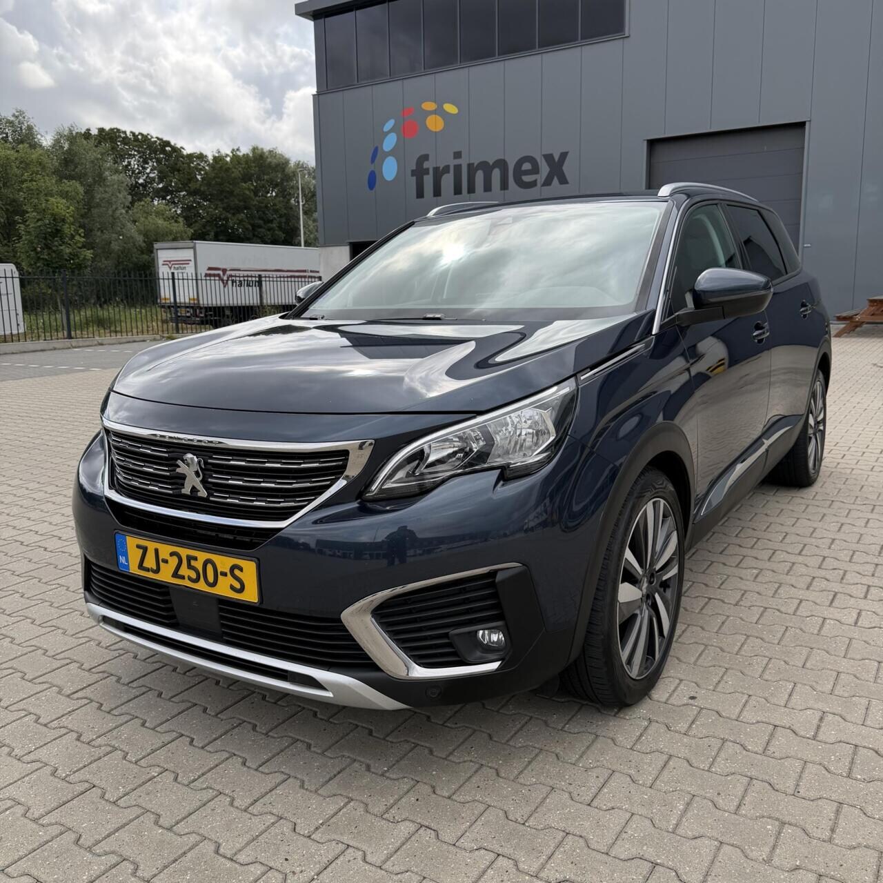 Peugeot 5008 - 1.2 GT-Line 2019 | Leder | Navi | CarPlay - AutoWereld.nl