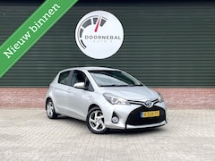 Toyota Yaris - 1.5 Hybrid Aspiration / CAMERA / PARKEERSENSOREN