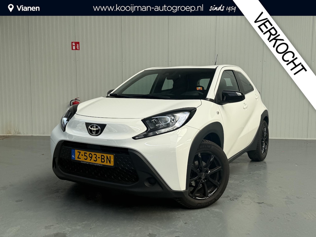 Toyota Aygo X - 1.0 VVT-i S-CVT Play Carplay, Zwarte Velgen, Automaat, 1e eigenaar slechts 19814 KM VERHUU - AutoWereld.nl