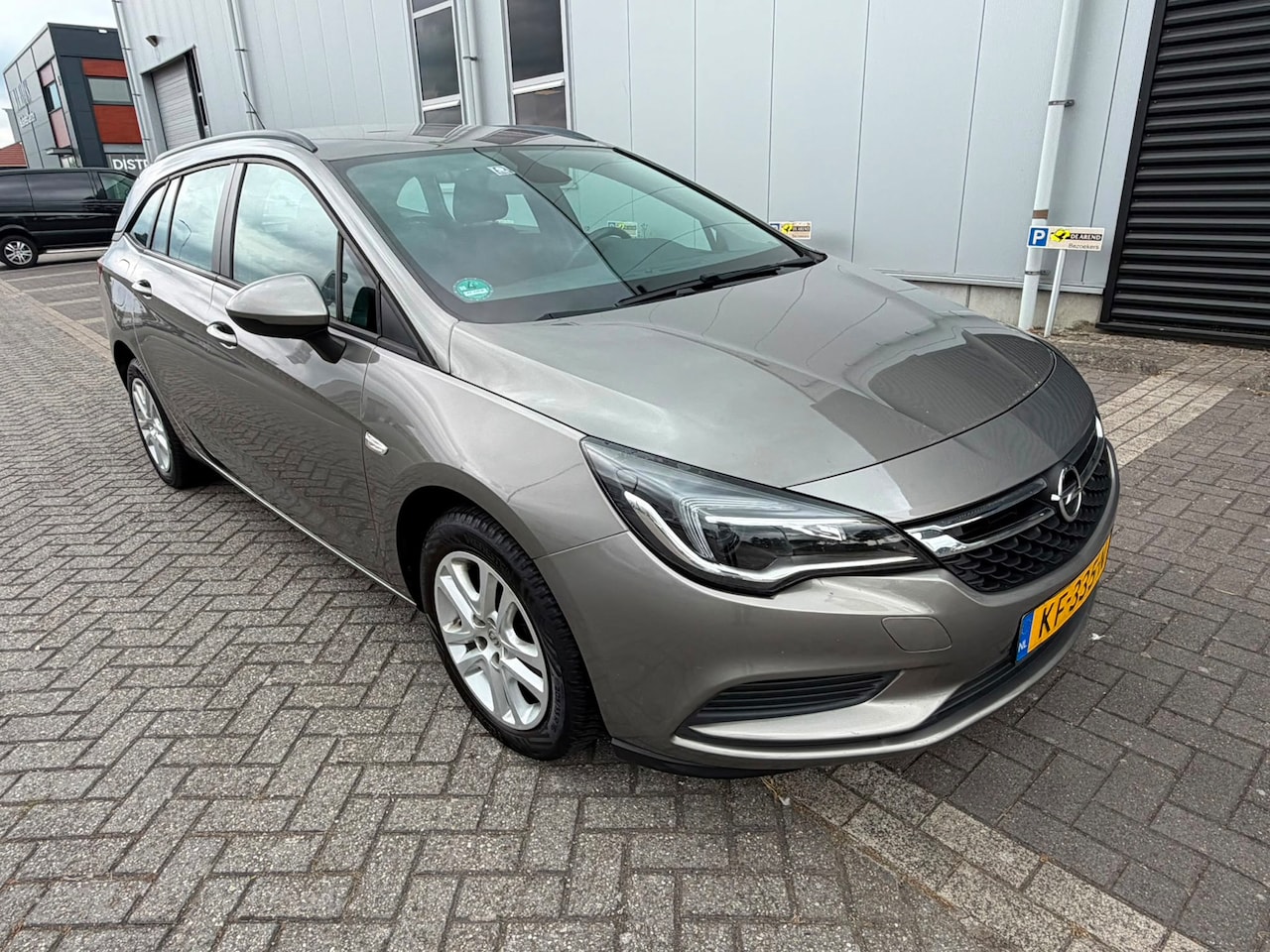 Opel Astra Sports Tourer - 1.0 Edition Airco Carplay navigatie - AutoWereld.nl