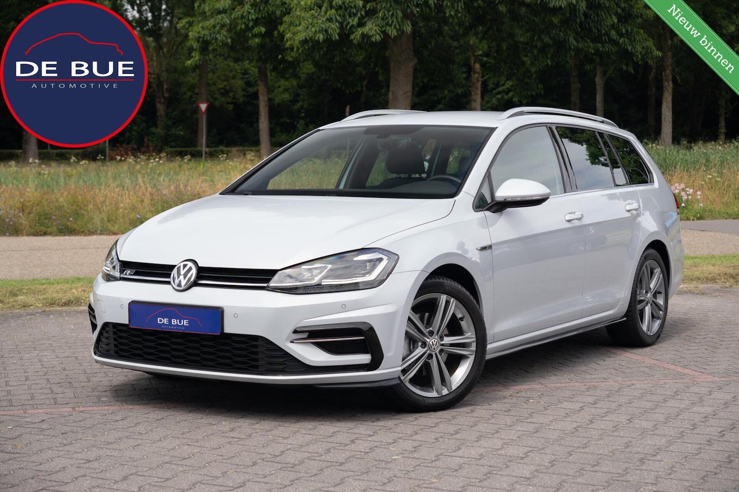 Volkswagen Golf Variant - 1.5 TSI 150PK Highline R-Line| 1. Eig | Org NL NAP | Nieuwstaat | CarPlay | Virtual | Full - AutoWereld.nl