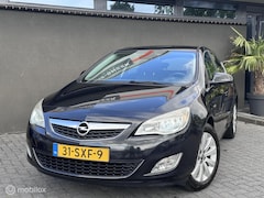 Opel Astra - 1.4 Turbo Cosmo | Cruise | Climate | NAP