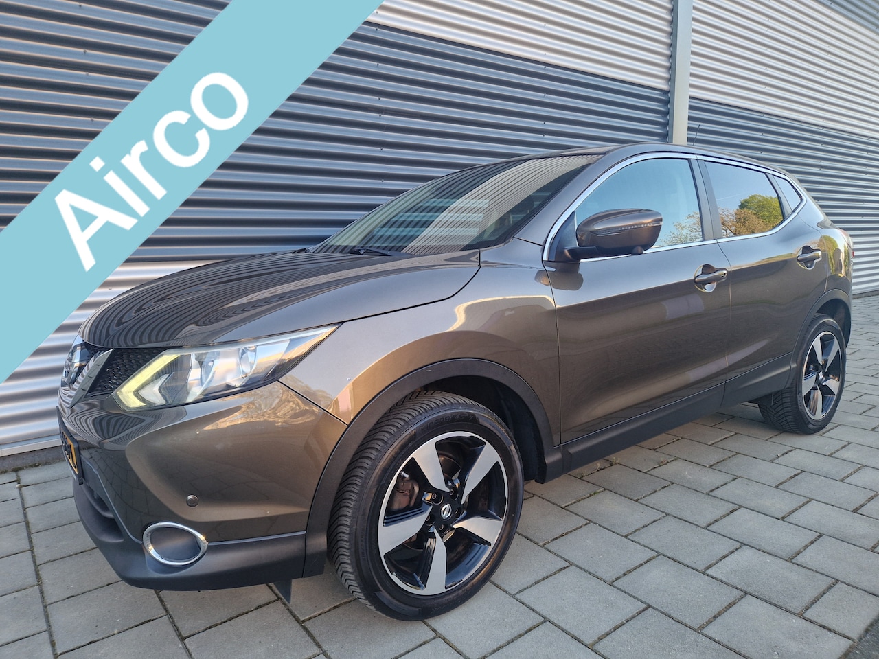 Nissan Qashqai - 1.2 Connect Edition 1.2 Connect Edition, Navigatie, PDC, Trekhaak, Complete onderhoudshistorie - AutoWereld.nl