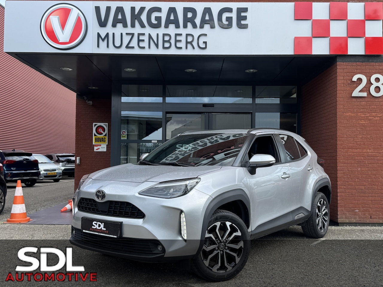 Toyota Yaris Cross - 1.5 Hybrid 115 First Edition // ADAPT. CRUISE // KEYLESS // APPLE-ANDROID AUTO // CAMERA+S - AutoWereld.nl