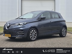 Renault Zoe - R135 Intens Business 52 kWh / KOOPACCU / Trekhaak / All Seasons / Stoel & Stuurverwarming