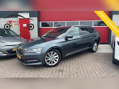 Skoda Superb Combi - 1.5 TSI ACT Business Edition AUTOMAAT / FULL LED / TREKHAAK / KEYLESS / NAVI / CARPLAY / C