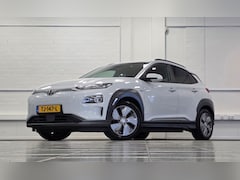 Hyundai Kona Electric - EV Premium 64 kWh Trekhaak SOH 92% Lerenbekleding Camera