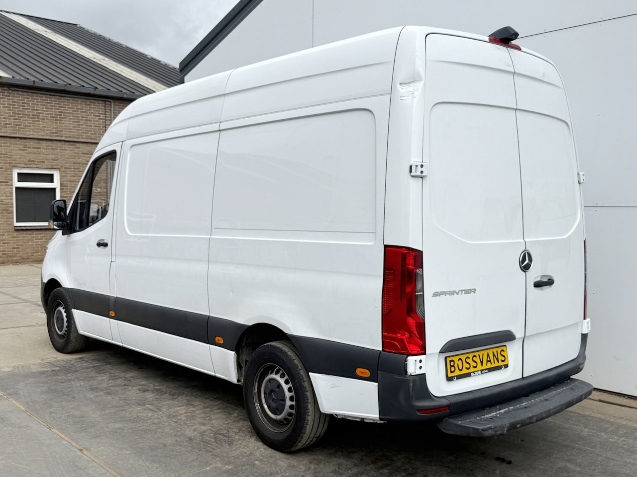 Mercedes-Benz Sprinter - 314 2.2 CDI Automaat L2H2 Climate Control Carplay MBUX Camera Cruise Contol - AutoWereld.nl