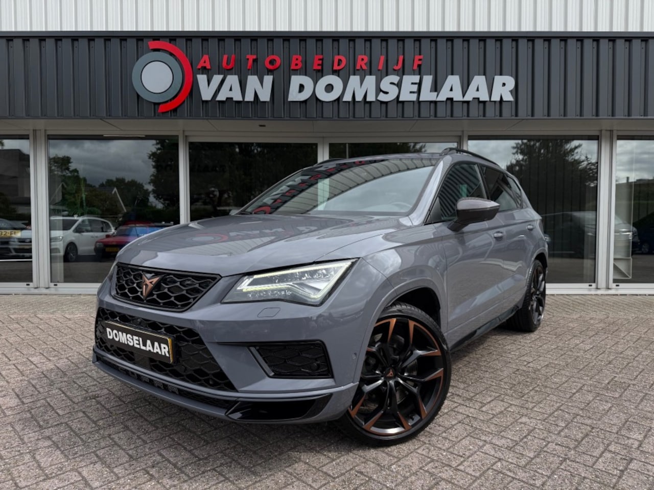 CUPRA Ateca - 2.0 TSI 4DRIVE Limited Edition - Pano Beats Akra Brembo Kuipstoelen - AutoWereld.nl