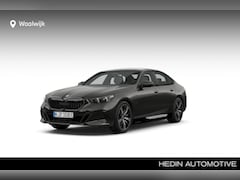 BMW 5-serie - 530e M Sport Edition M Sport Pro | Trekhaak | Panoramadak