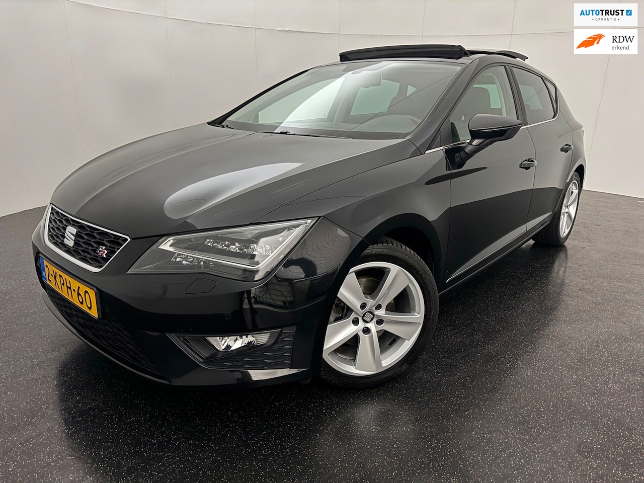 SEAT Leon - 1.4 TSI FR Panorama dak - AutoWereld.nl