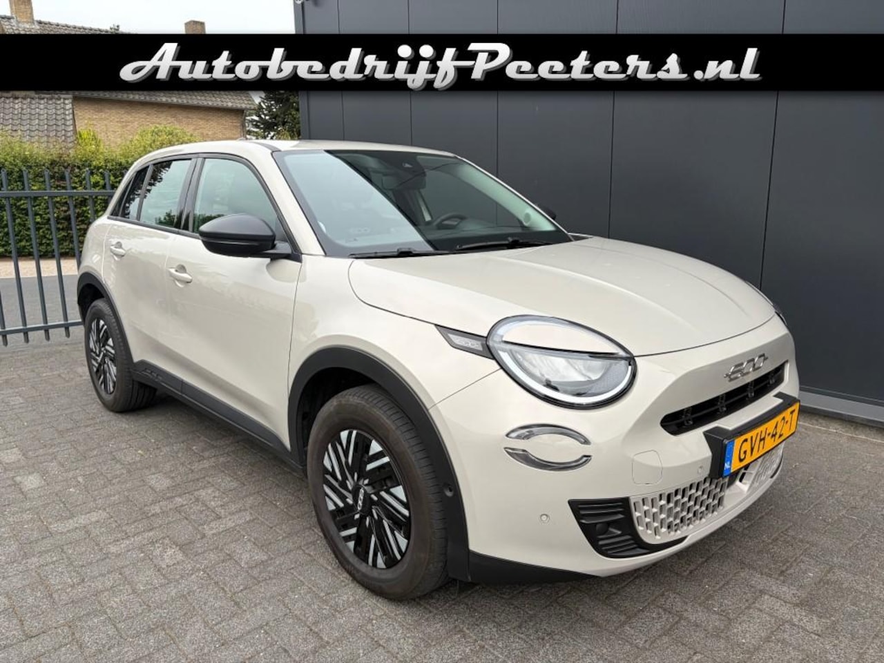 Fiat 600 - 1.2 Hybrid Urban Automaat Carplay Camera - AutoWereld.nl