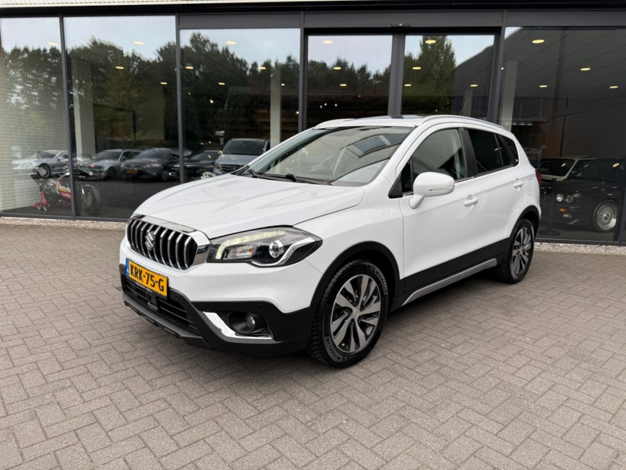 Suzuki S-Cross - 1.4 140pk Exclusive,Leer,LED,Schuifdak,Camera,Stoelverw,Adapt Cruise,Keyless,Trekhk, - AutoWereld.nl